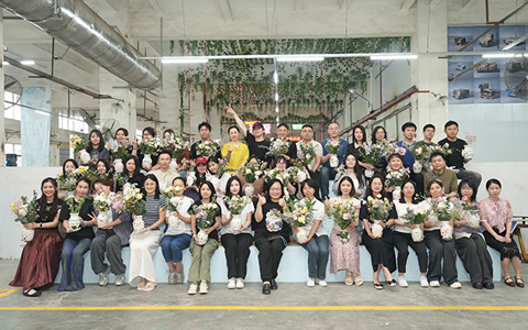 UG϶שС̼δשעɳ